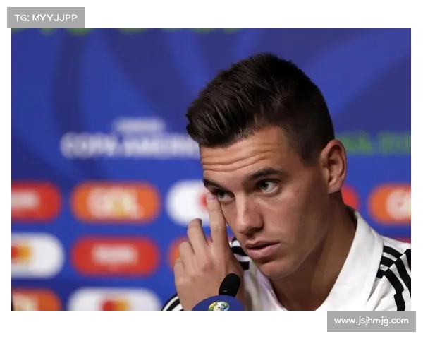 如何全面评估洛塞尔索的球技特点及其在中场的独特作用